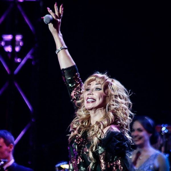 Маша Распутина поздравит страну с Новым годом на декабрьском концерте в «Вегасе»